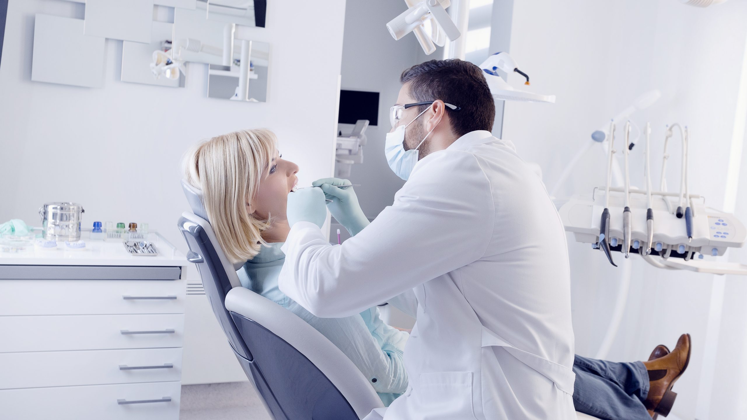 Dentist in Mascotte, FL